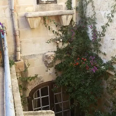 Charming Maltese Apartment With Terrace *