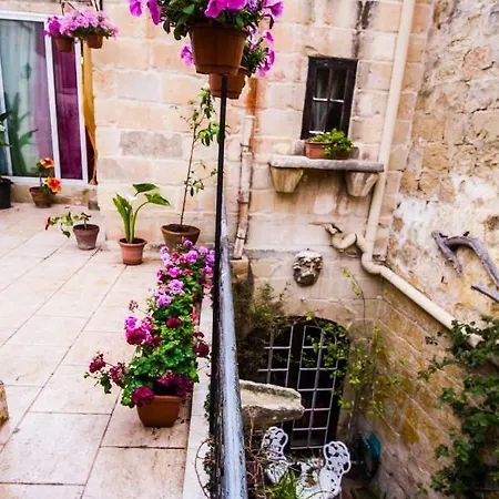 Charming Maltese Apartment With Terrace